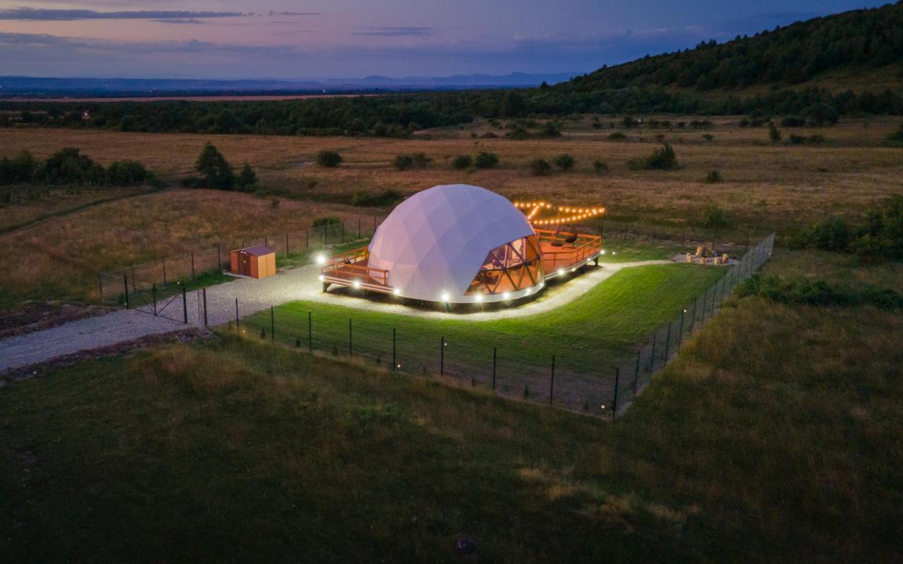 הוילה The Dome Breaza מראה חיצוני תמונה